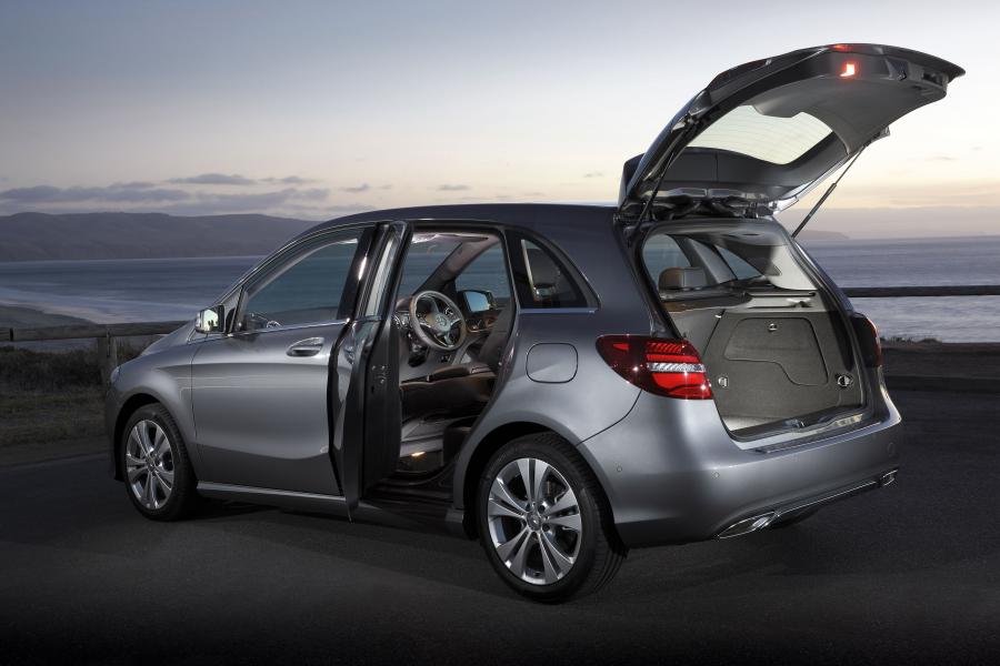  Mercedes-Benz B200 Urban Line 2015 года  (AU) (фото 26 из 28)